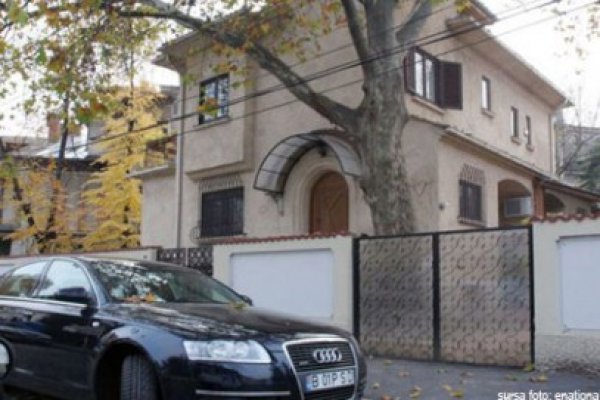 RA-APPS vinde prin negociere directă 16 apartamente, două spaţii comerciale, o vilă şi terenuri
